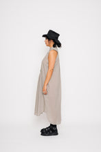 Load image into Gallery viewer, SLEEVELESS BIBBED SHIRT DRESS 001 - FAWN
